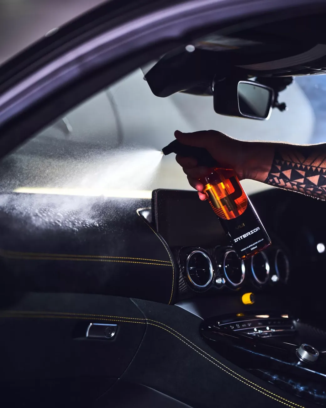 YUM Interior - Image 3