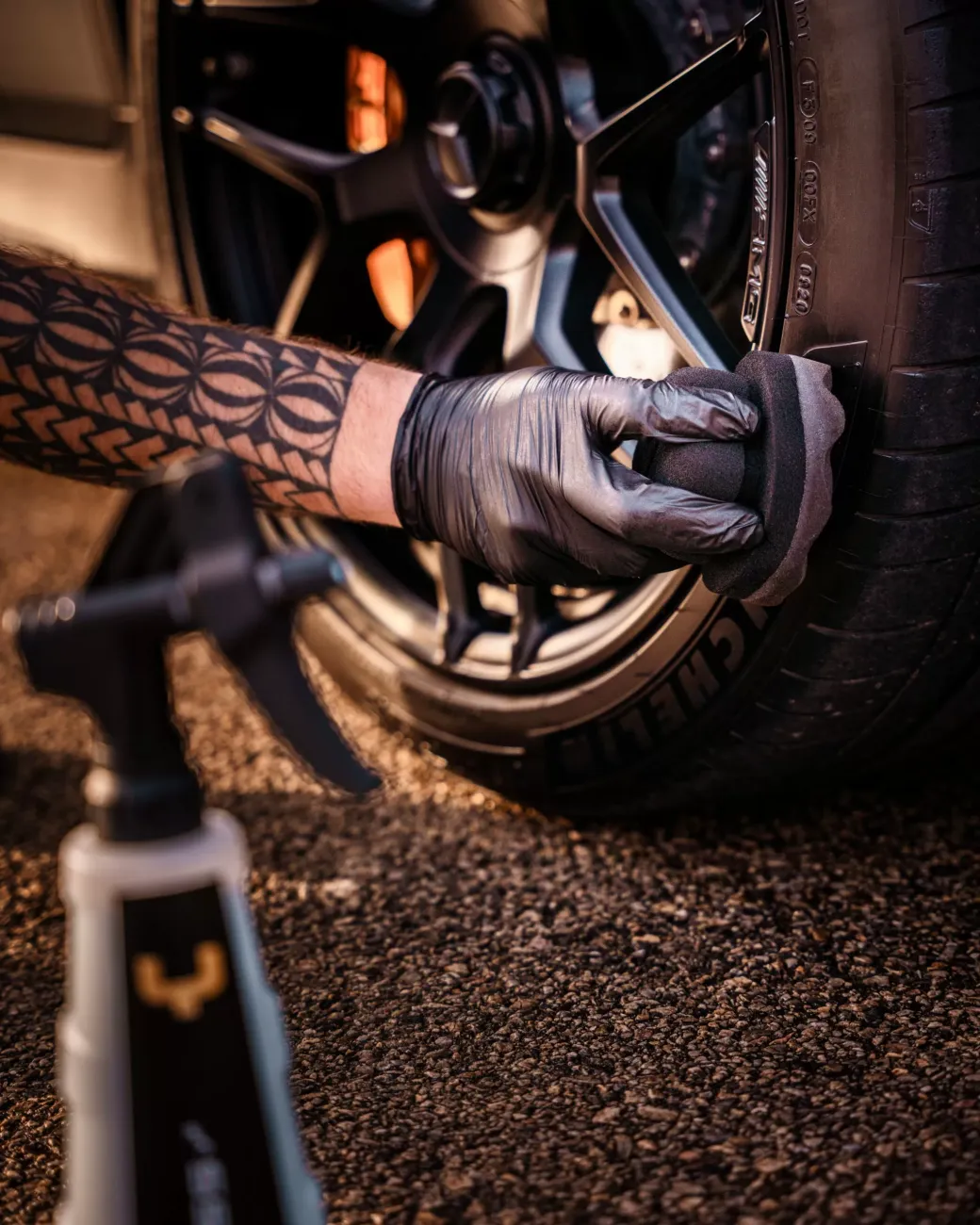YUM Mini tyre HexGrip Applicator - Image 3