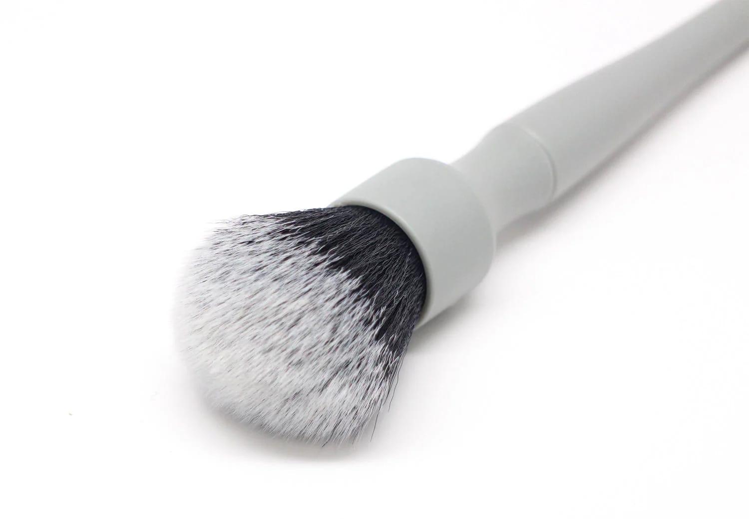 DETAIL FACTORY Ultra-Soft Detailing Brush Large - Image 1